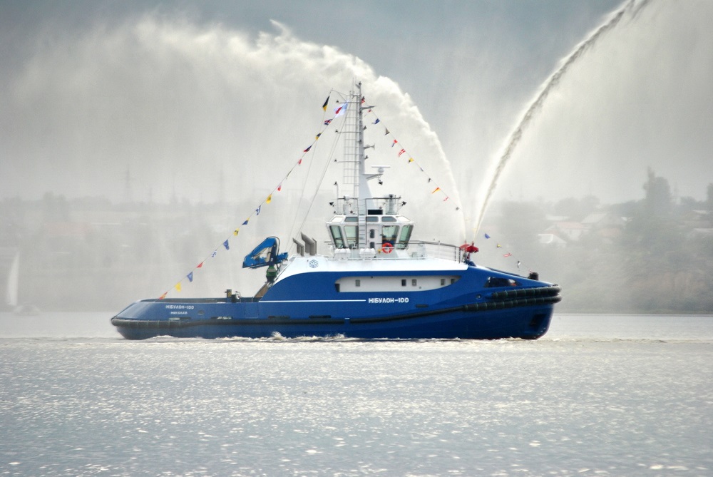 NIBULON Presented an Incredible Water Show Performed by Its New Tug to Mykolaiv Citizens