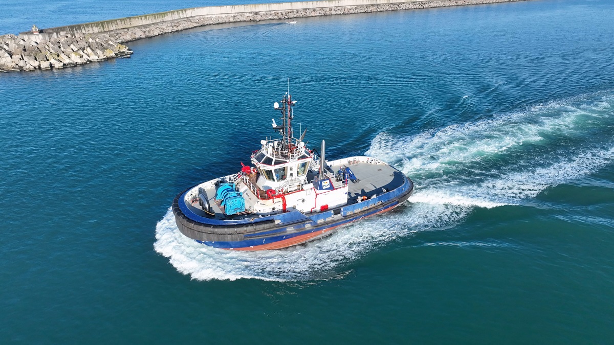 Med Marine celebrates the delivery of MED-A3200 series tug to P&O Maritime logistics