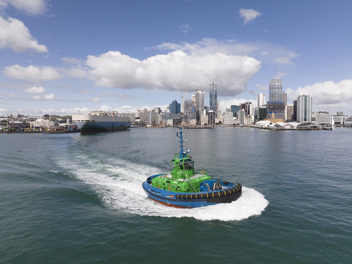 Damen Group’s innovative all-electric tug Sparky nominated for the Ship of the Year Award