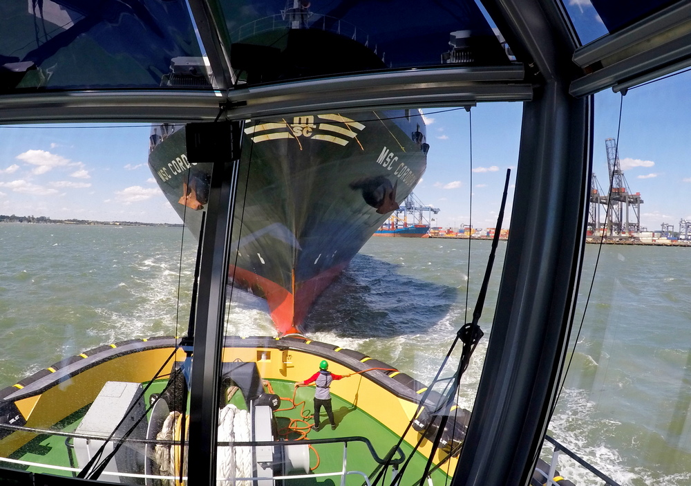 Damen RSD Tug 2513 undertakes successful towing tests with Svitzer in Port of Felixstowe